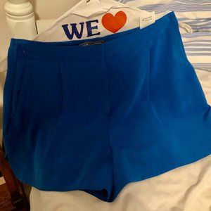 VINCE Pleated Front Silk Shorts in Blue Size 2